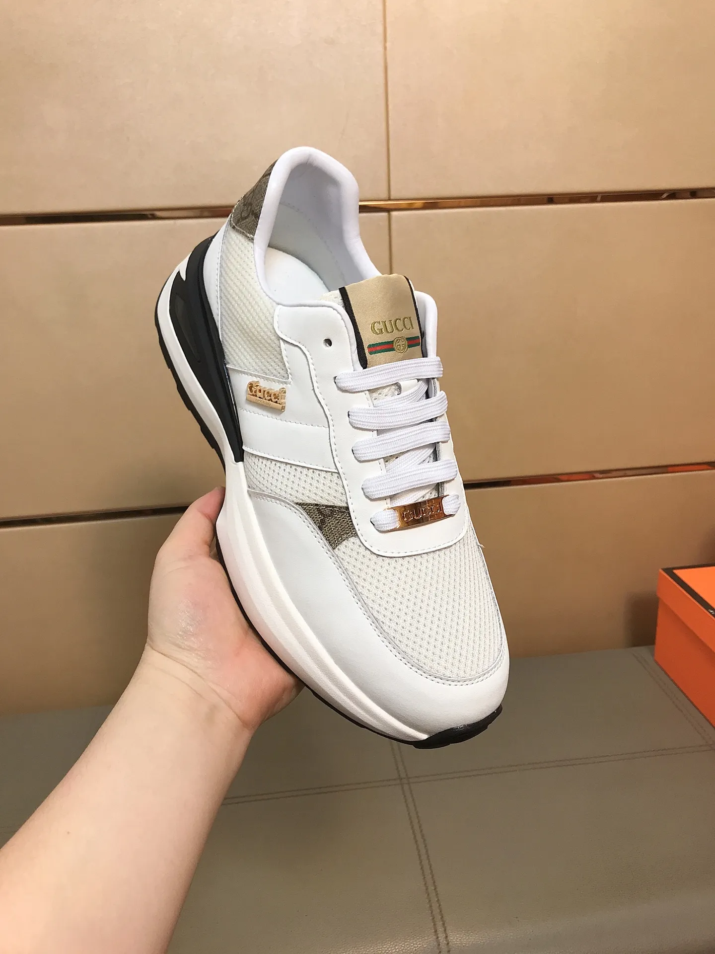 Factory price 442 👟👟🆕🆕 (GUCCI) latest casual and fashionable men's shoes, hot style 💥 simple and elegant style, exclusive for trendy men, the upper is made of cowhide + breathable fabric, sheepskin lining + foot pads, soft and comfortable outsole! 38-44.